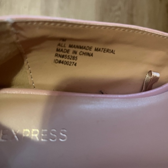 Express Pink Flat shoes Size 7M - Picture 4 of 5